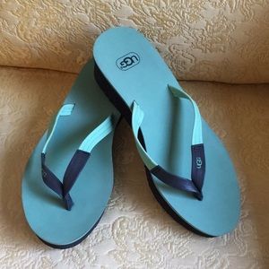 UGG Foam & Leather Sandals